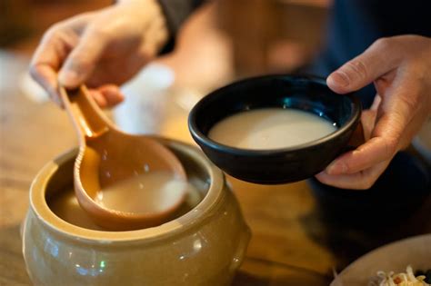 Enjoy Makgeolli: The Other Korean Alcohol Drink | Holiday Tours & Travel