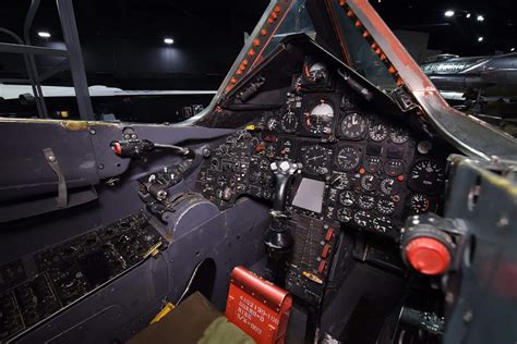 Cockpit of SR-71 Blackbird [2048x1637] National Museum of the United States Air Force Dayton ...