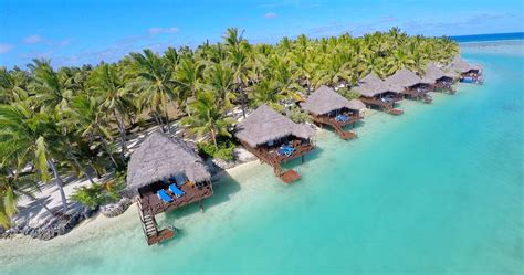 5 overwater bungalows you need in your life | Live Last Minute