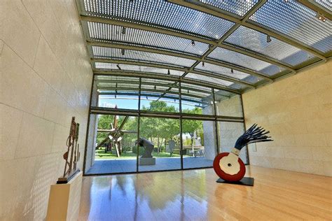 Nasher Sculpture Center is one of the very best things to do in Dallas