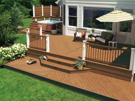 Designer Decks Made From Natural Wood, Composite and Aluminum | DIY