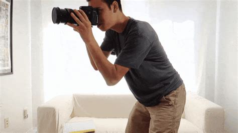 Pan with your camera to capture movement and make your photos more dynamic - DIY Photography