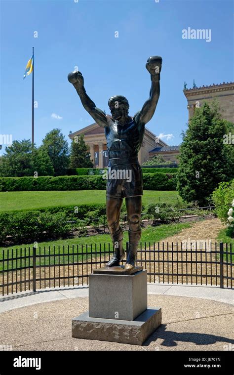 Rocky Balboa Statue, Philadelphia Museum of Art Stock Photo - Alamy