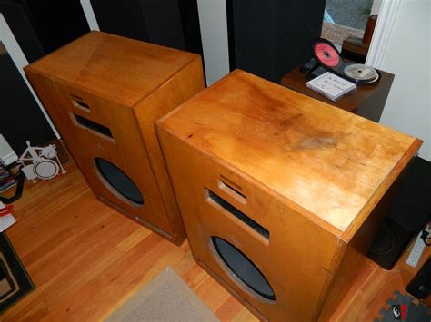 Vintage Klipsch "Cornwall" Speakers Photo #668306 - US Audio Mart