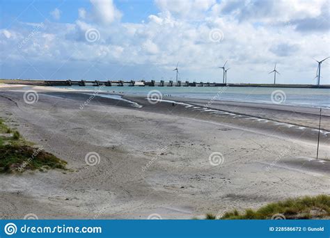 Oosterscheldekering, Storm Surge Barrier in Netherlands Stock Photo - Image of dune, long: 228586672