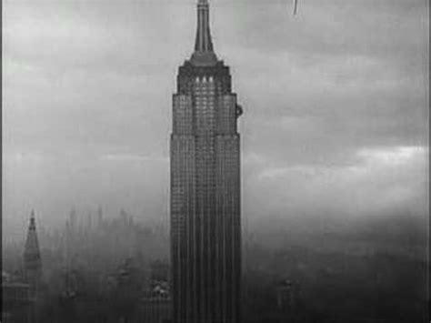 Kong climbs The Empire State Building ( King Kong 1933 ) - YouTube