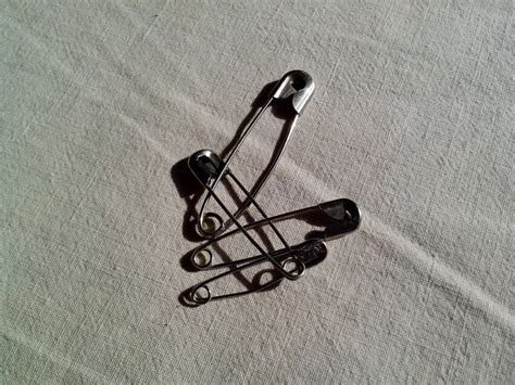 Free picture: safety pins, metal, textile, bedding, sheets