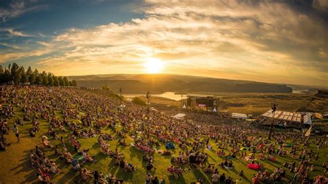 Above & Beyond announce main stage line-up for Group Therapy Weekender ...