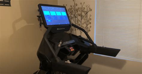 13 Best Treadmills with TV Screen & Netflix (2023)