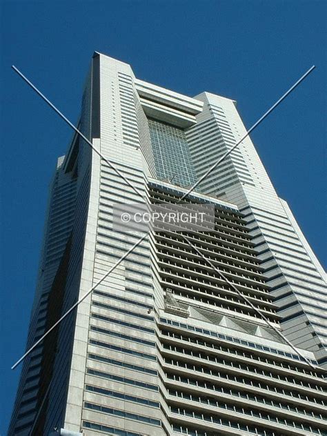 Yokohama Landmark Tower Photo 202-703-371 - Stock Image - SKYDB