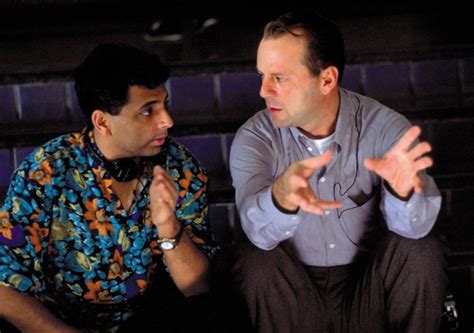 Behind The Scenes: Bruce Willis & M. Night Shyamalan On The Set Of THE SIXTH SENSE - Movies In Focus