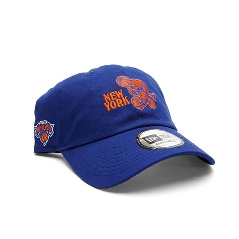 New York Knicks Mascot Adjustable Cap - Throwback