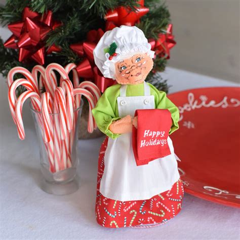 Dolls from Every Season + Holiday - Annalee Dolls