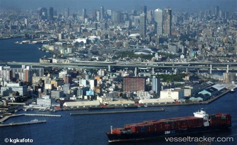 Port of Osaka in Japan - vesseltracker.com