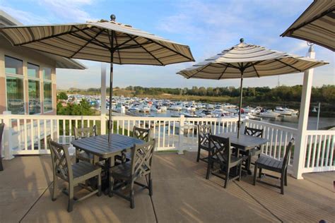 Latitudes Waterfront Dining in Portage, Indiana – Little Indiana