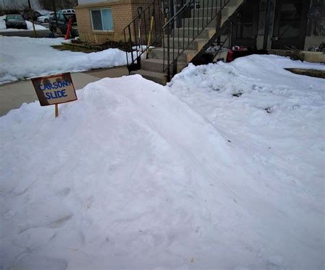 Toddler Snow Slide : 7 Steps - Instructables