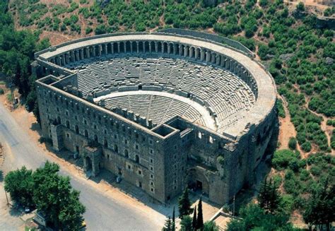 Derniers concerts de Dalida Le 26 - 27 & 28 avril 1987 au théâtre antique Aspendos à Antalya en ...