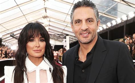 What is Mauricio Umansky Net Worth in 2020? Complete Breakdown | Glamour Fame