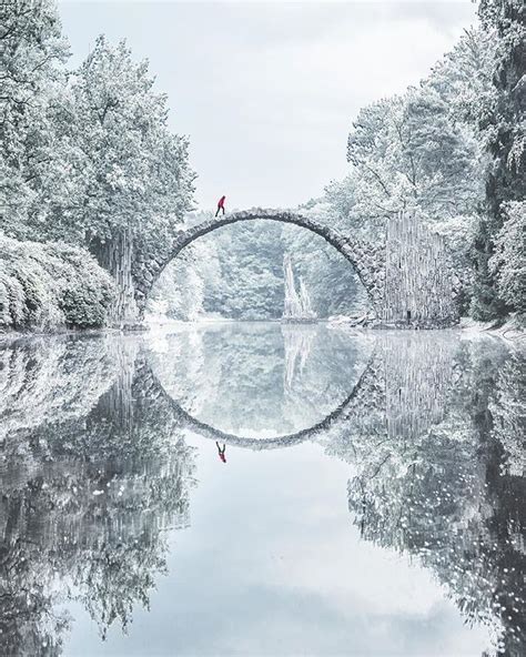 rakotzbrücke (devil's bridge) in winter, kromlauer park, germany ...