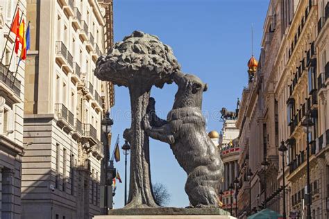 Bear and Strawberry Tree Statue , the Symbol of Madrid, in Puerta Del ...