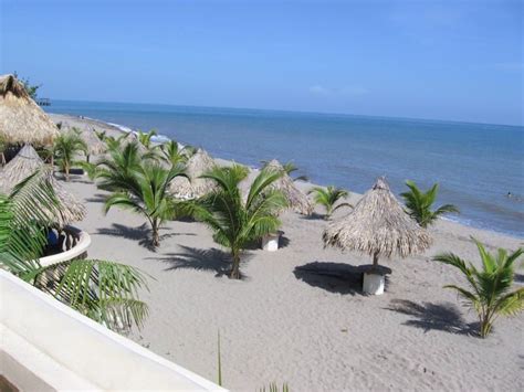 Playa La Ceiba, Honduras | La ceiba, Honduras, Honduras food