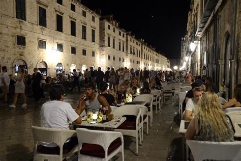 Stradun at Night (3) | Dubrovnik | Pictures | Croatia in Global-Geography