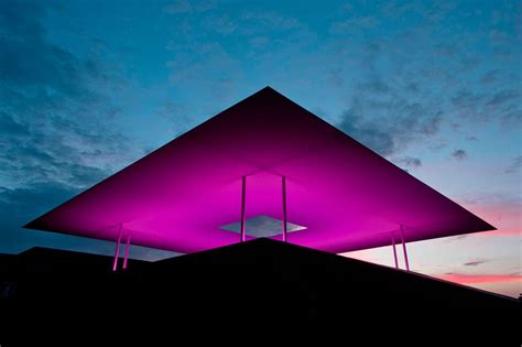 James Turrell, Twilight Epiphany, 2012. Photo: Jeff Fitlow | Arquitectura, Museos, Documentales