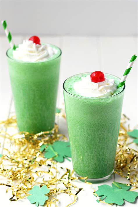 Healthy Shamrock Shake Recipe - Feel Great in 8 Blog