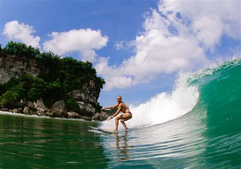 Learn to Surf in Bali: The Best Spots for Beginners!