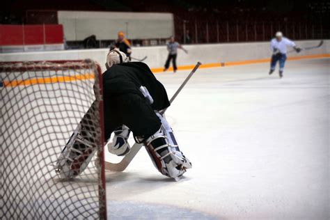 Hockey Injuries and Pain Management