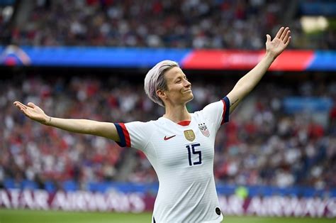 Megan Rapinoe Photo At World Cup Becomes Hilarious Meme