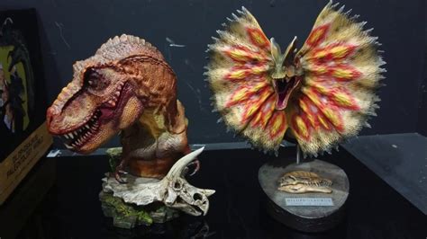 Review #99 - Damtoys Paleontology Series Dilophosaurus "Neck Frill Version" Bust Statue 4K - YouTube