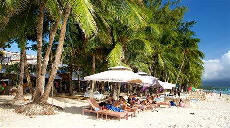 White Beach in Western Visayas | Expedia