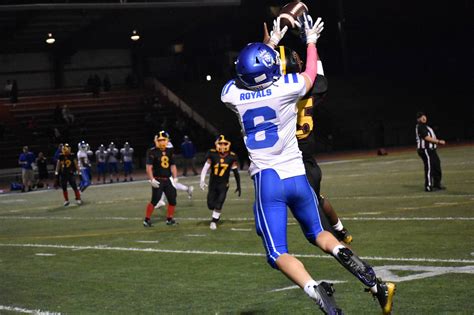 Football: Kent-Meridian wins thriller over Thomas Jefferson | Federal Way Mirror