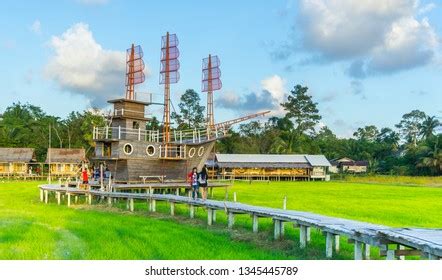 Phatthalung Thailand March 09 2019 Sampaothai Stock Photo 1345445789 ...