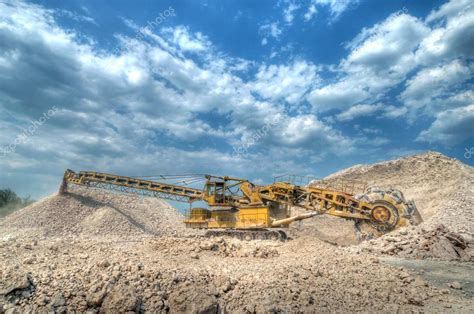 Clay mining — Stock Photo © artfotoss #19490721