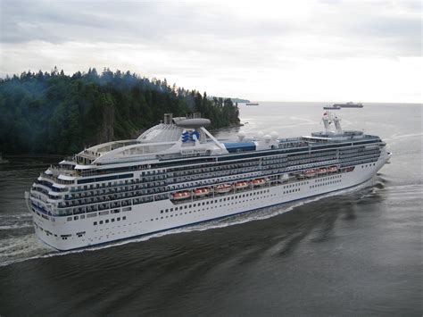 Island Princess - description, photos, position, cruise deals