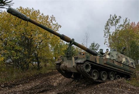 World Defence News: K9 Thunder self-propelled howitzer inducted in ...