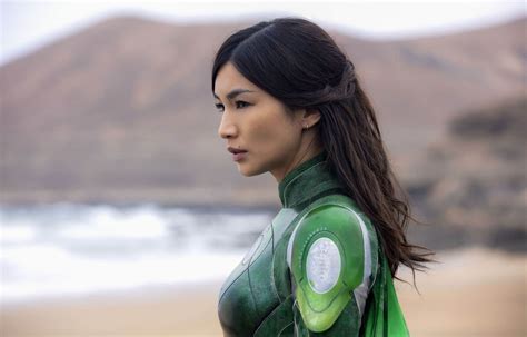 «Eternals»: Chloé Zhao engloutie par Marvel | Le Devoir