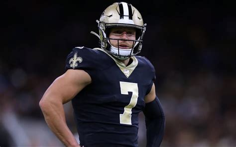 Taysom Hill is Training to Become the New Orleans Saints Starting ...