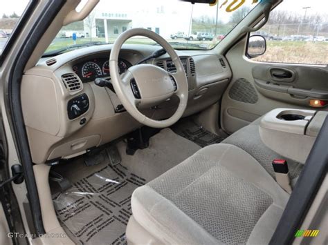 2001 Ford F150 XLT SuperCrew interior Photo #57322261 | GTCarLot.com