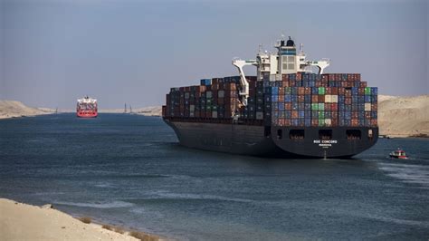 Massive Shipping Container Blocks Suez Canal in Both Directions | Complex