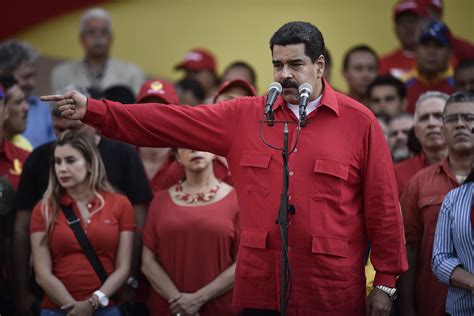 Venezuela’s Maduro, Opposition Allege Coup Ahead of Protests - Bloomberg