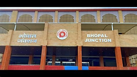 Bhopal Junction Railway station - YouTube