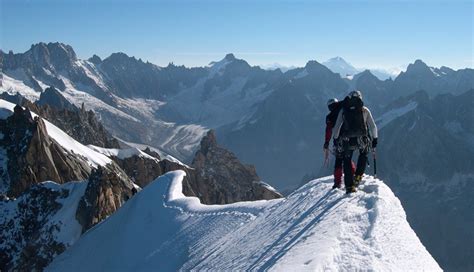 Mountain Guides, Midi-Plan ridge, Mont Blanc, Carlo Gabasio - Planetmountain