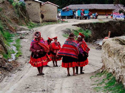 Traditional Peruvian Clothes