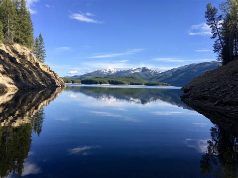 Hungry Horse Reservoir a couple weeks ago : r/Montana