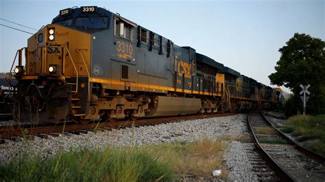 Rail unions reach deal with CSX railroad for paid sick time | CNN Business