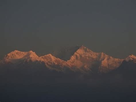 Sunrise over Kanchenjunga – Don't hold your breath