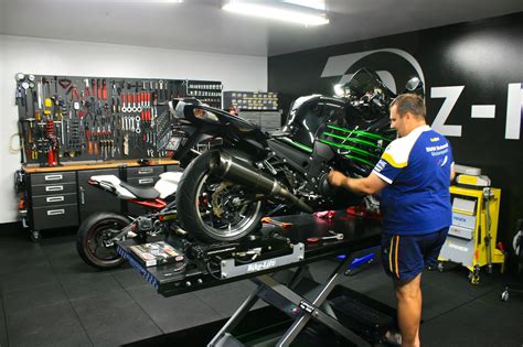 Do I need to service my motorcycle at the dealership I bought it from? - Oz-racing Mechanical ...